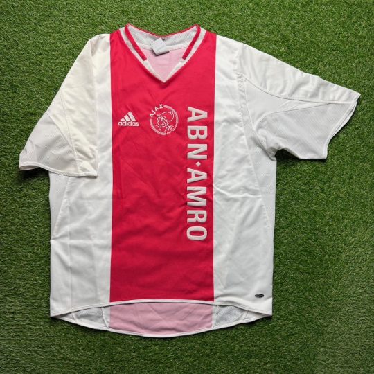 2004/2005 Thuis