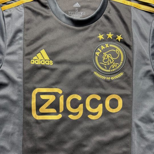 2020/2021 3rd Shirt - Image 3
