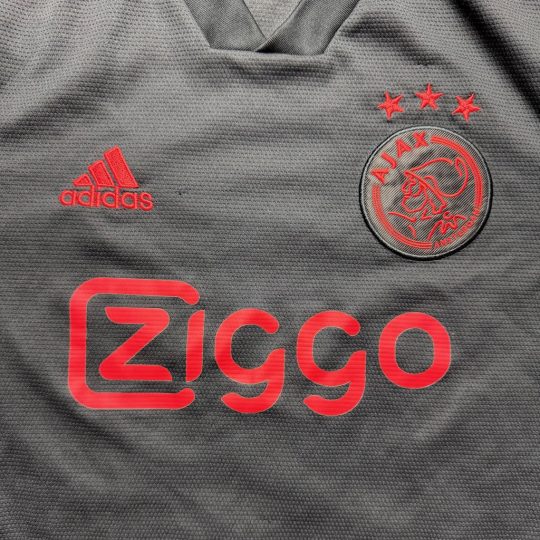 2021/2022 3rd Shirt - Image 3