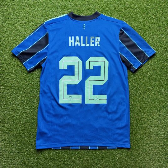 2021/2022 Uit #22 HALLER