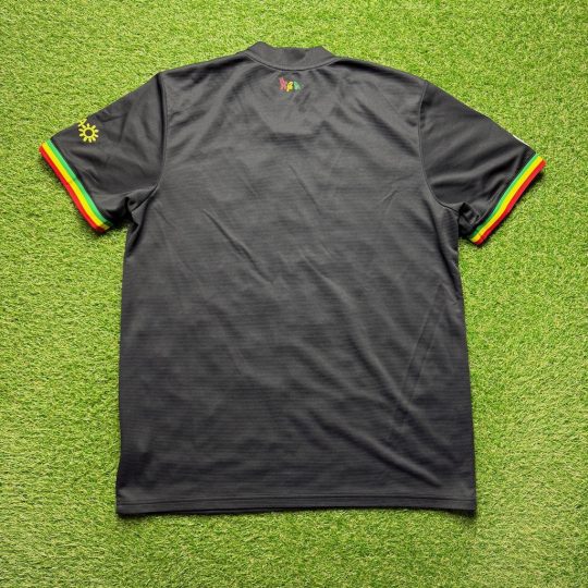 2021/2022 3rd Shirt - Image 2