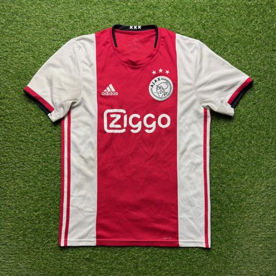 2019/2020 Thuis
