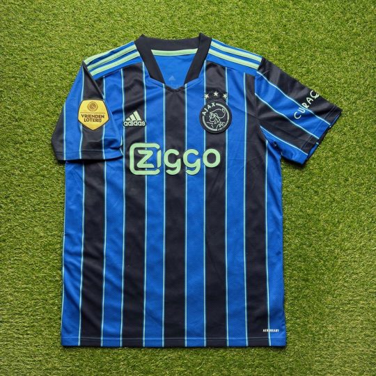 2021/2022 Uit