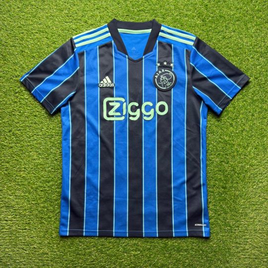 2021/2022 Uit