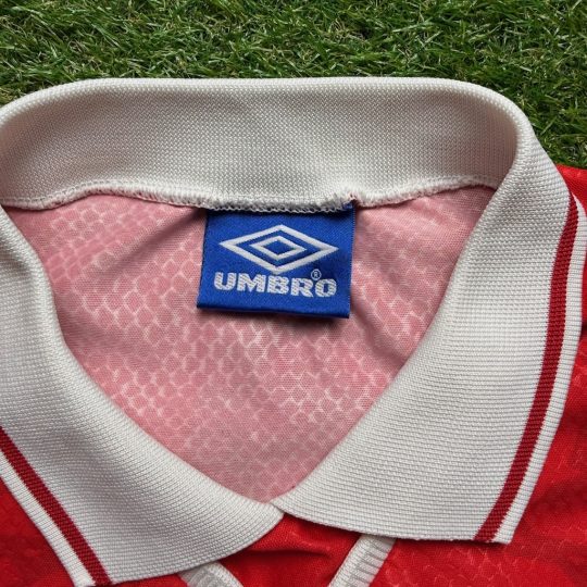 1998/1999 Home - Image 4