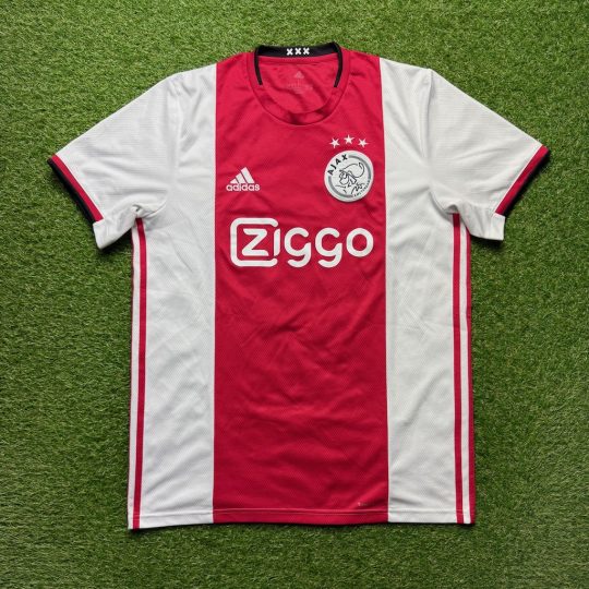 2019/2020 Home