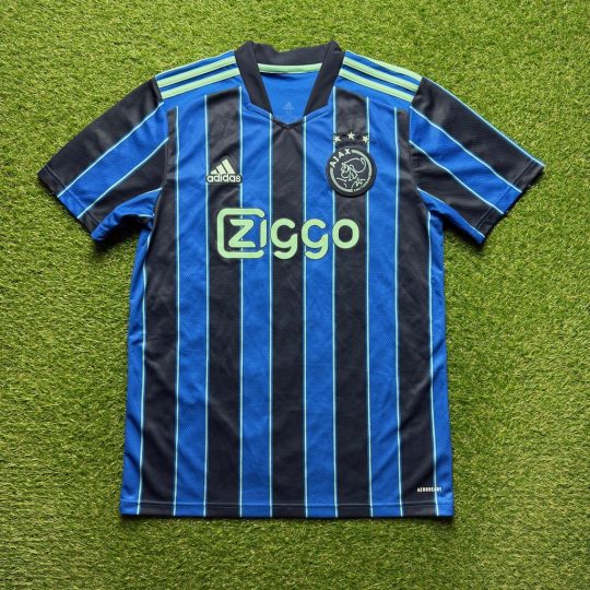 2021/2022 Uit