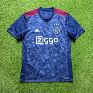 2017/2018 Away