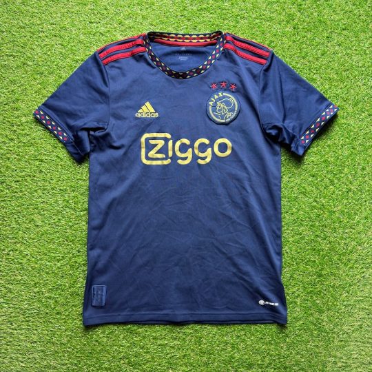 2022/2023 Uit