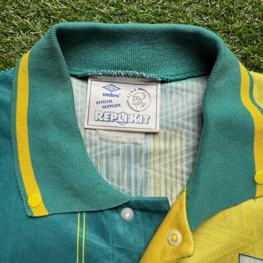 1991/1993 Away - Image 4