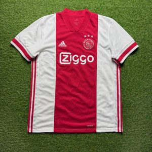 2020/2021 Thuis