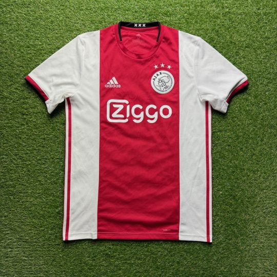 2019/2020 Thuis