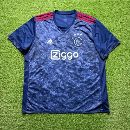 2017/2018 Away