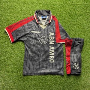 1996/1997 Uit Tenue
