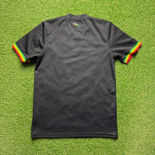2021/2022 3rd Shirt - Image 2