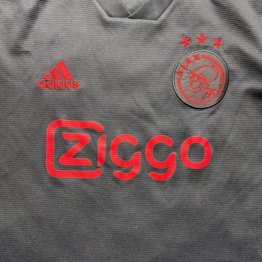 2021/2022 3rd Shirt - Image 3