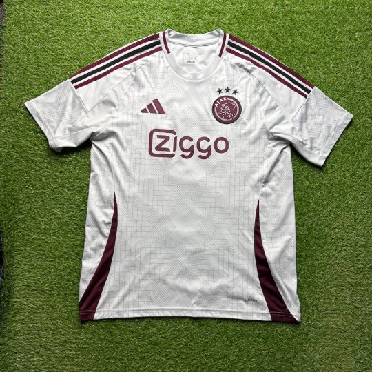 2024/2025 3rd Shirt #25 WEGHORST - Image 2