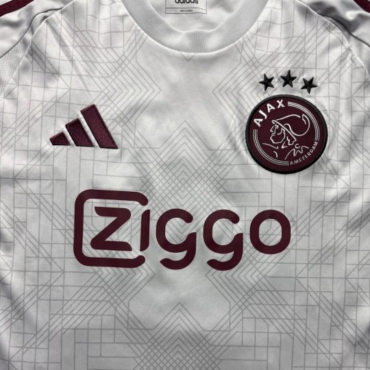2024/2025 3rd Shirt #25 WEGHORST - Image 4