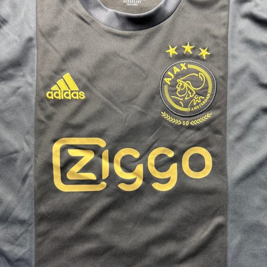 2020/2021 3rd Shirt - Image 3