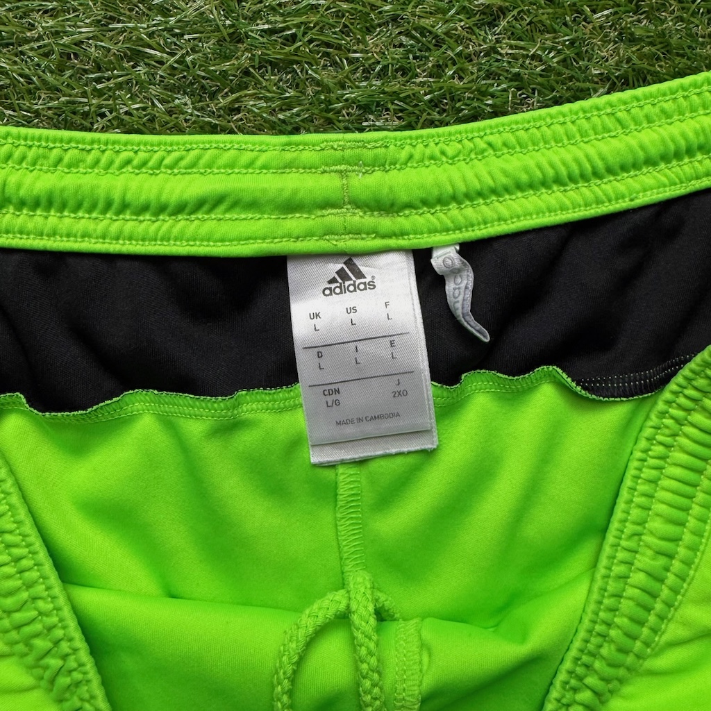 2015/2016 Away Shorts - Image 3