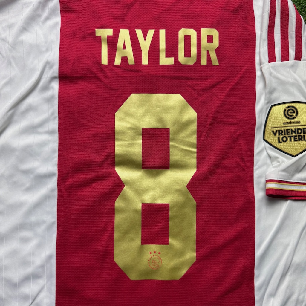 2022/2023 Home #8 TAYLOR - Image 3