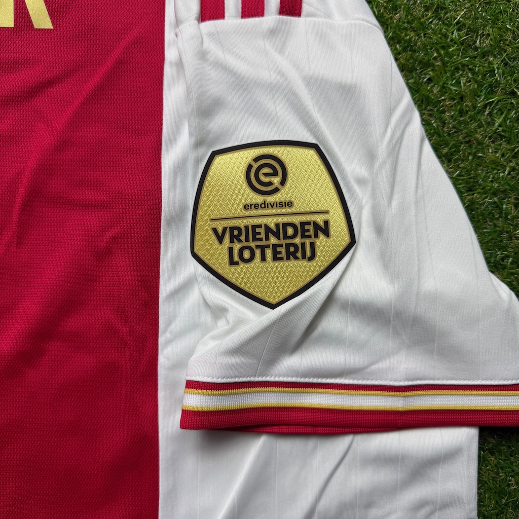 2022/2023 Home #8 TAYLOR - Image 4