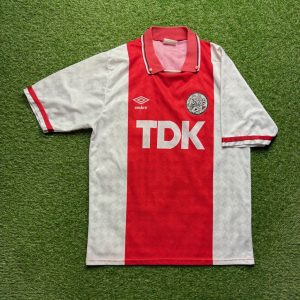 1900/2025 – Opbrengst gaat naar de NOURI FOUNDATION