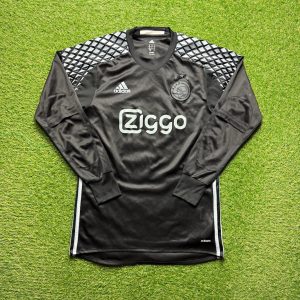 2016/2017 Goalkeeper Shirt