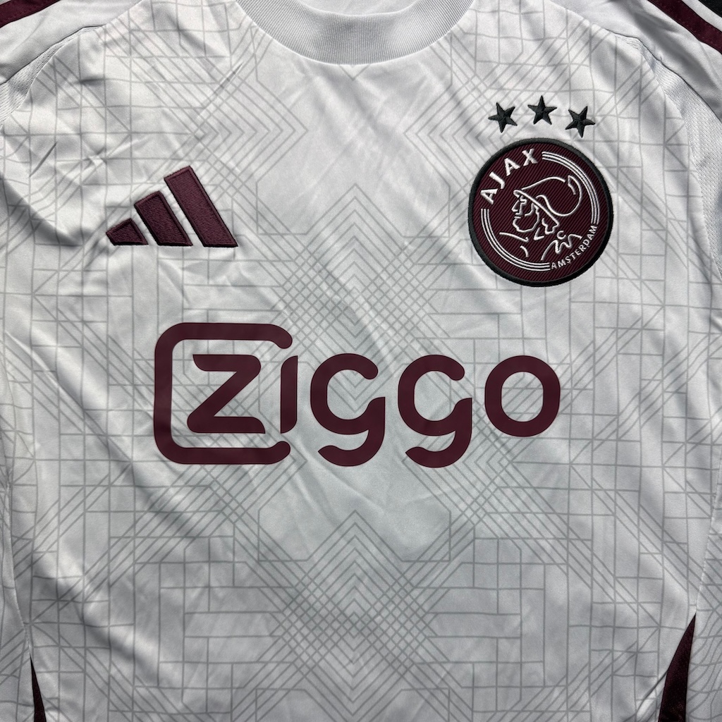 2024/2025 3rd Shirt - Image 3