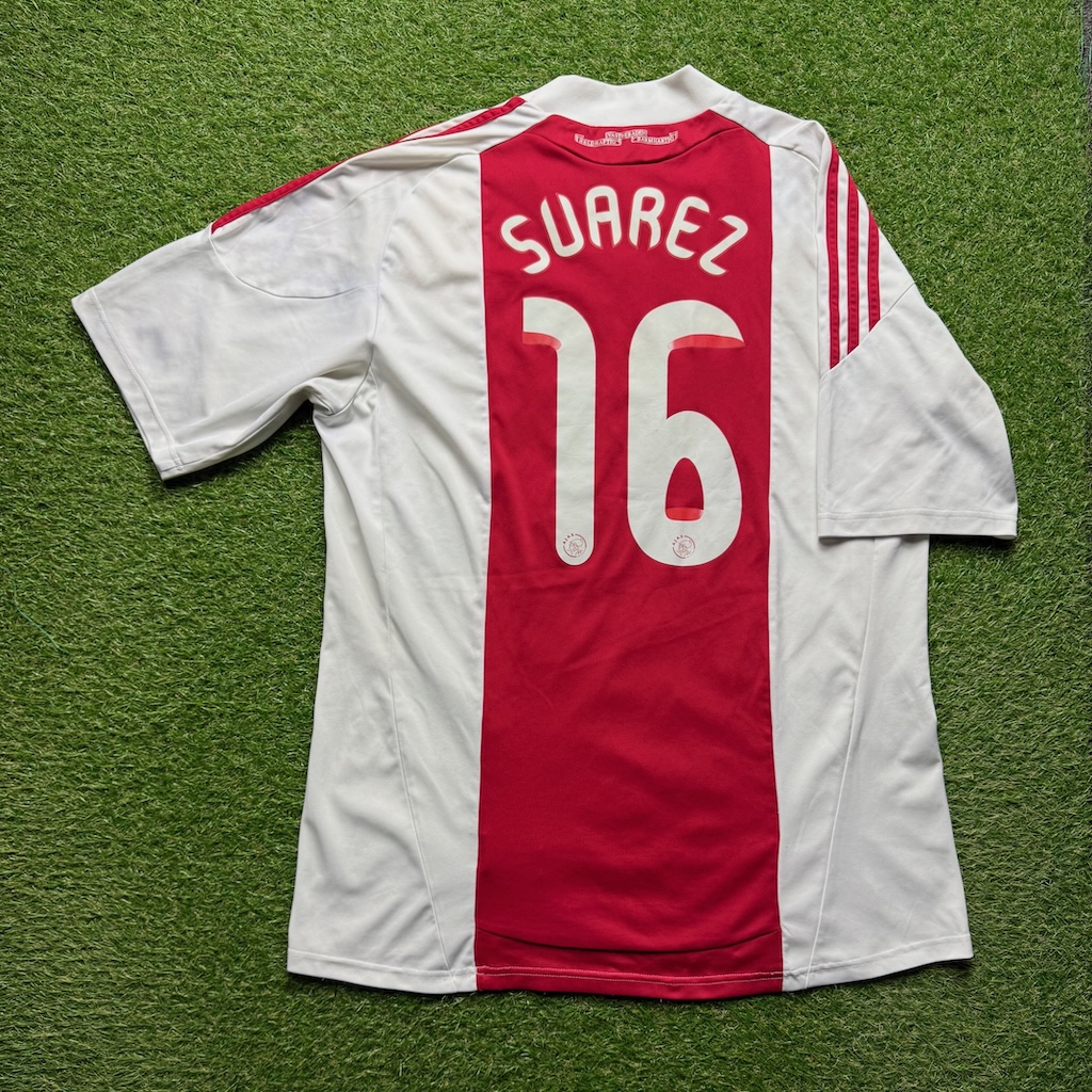 2010/2011 Home #16 SUAREZ