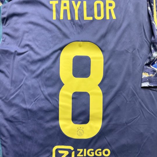 2024/2025 Away #8 TAYLOR - Image 3
