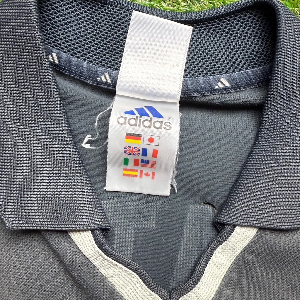 2001/2002 Away #9 ZLATAN - Image 7