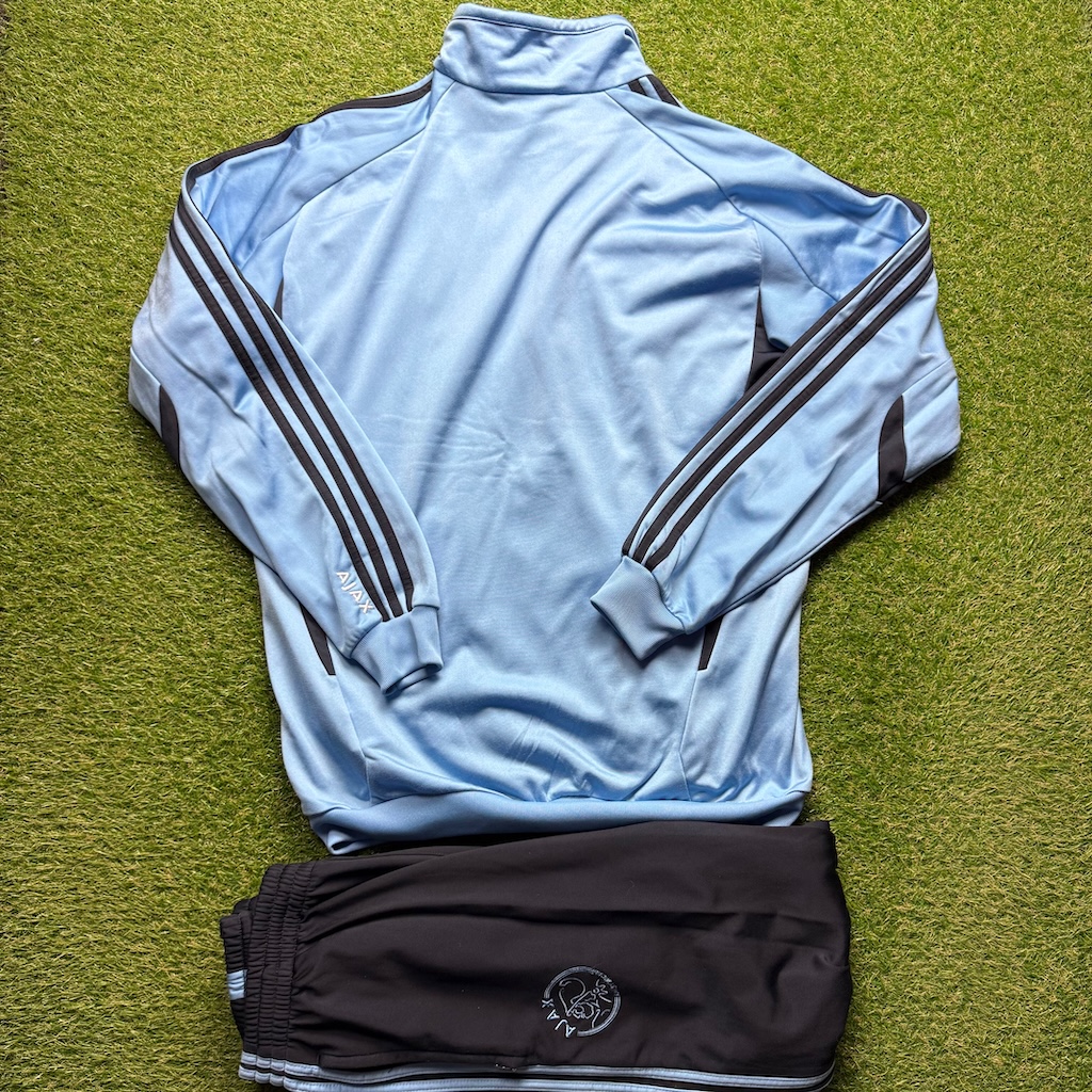 2011/2012 Tracksuit - Image 2