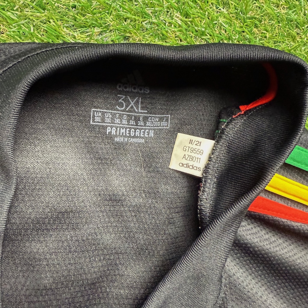 2021/2022 3rd Shirt - Image 4