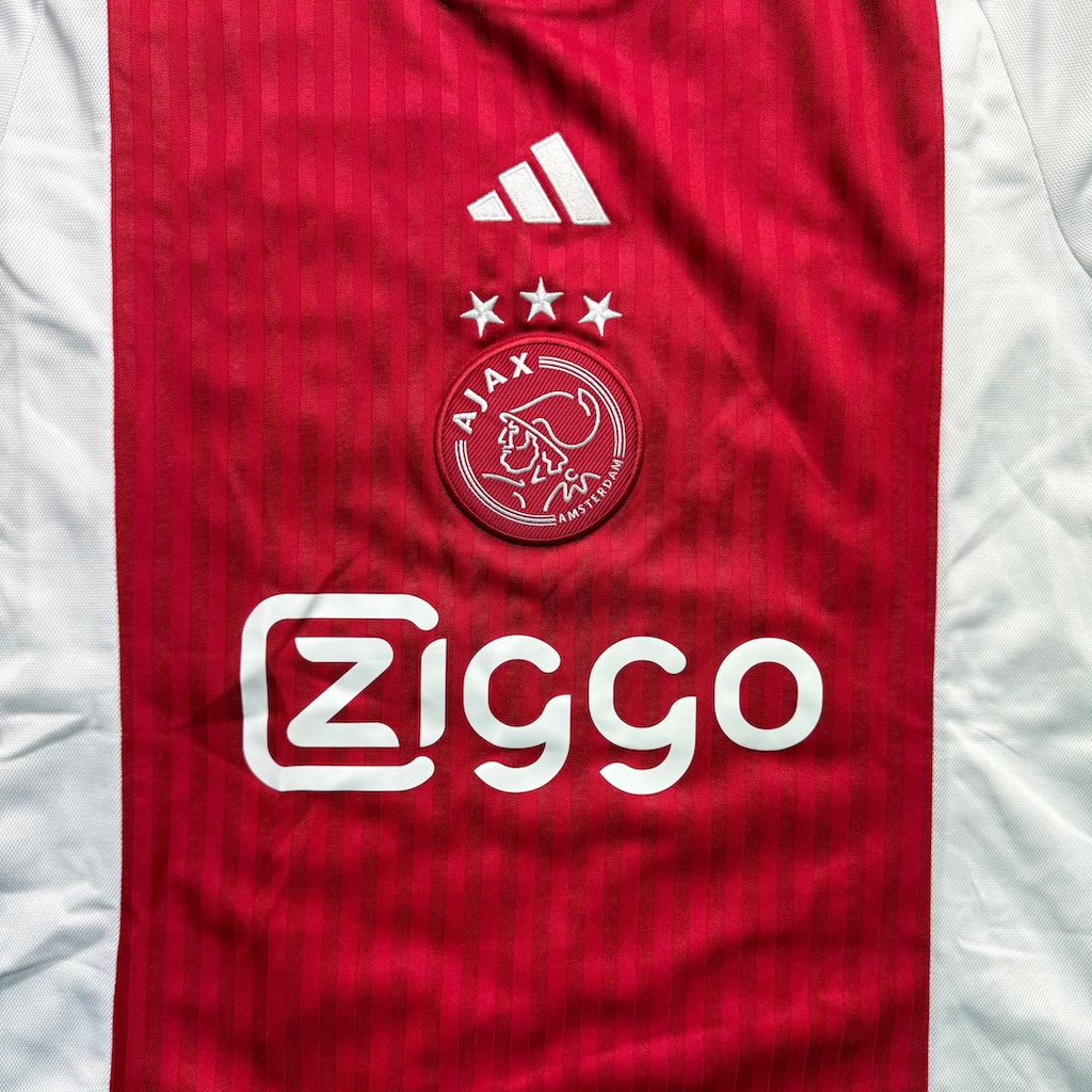 2023/2024 Home - Image 3