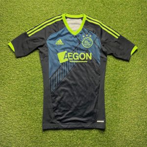 2012/2013 Player Issued Uit