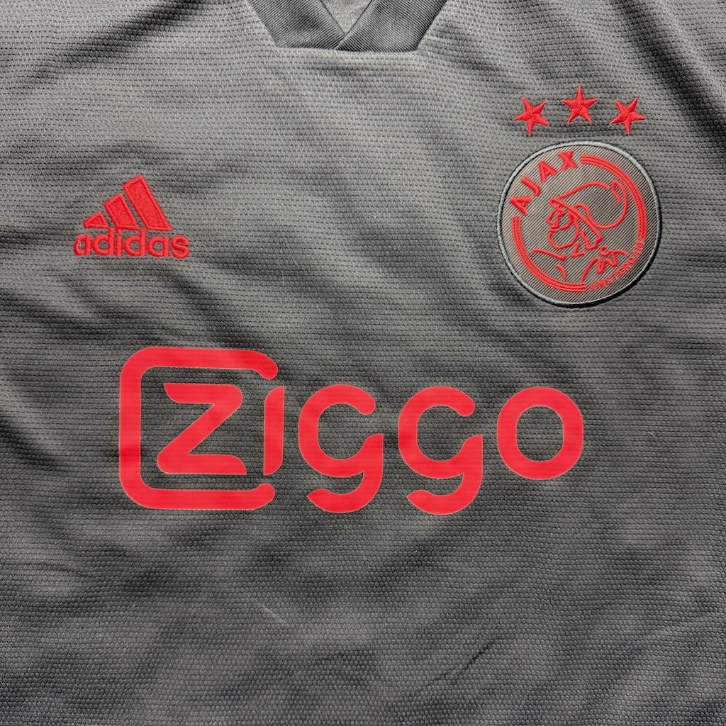 2021/2022 3rd Shirt - Image 3