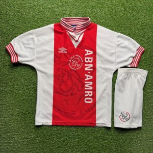 1995/1996 Home Kit
