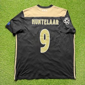 2018/2019 Uit #9 HUNTELAAR