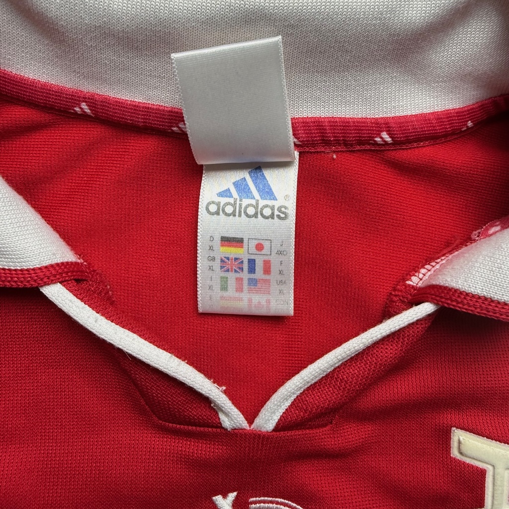 2000/2001 Home - Image 4