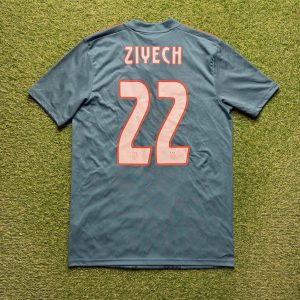 2019/2020 Uit #22 ZIYECH