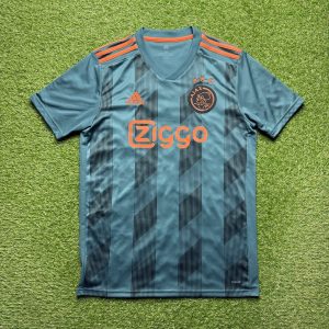 2019/2020 Away