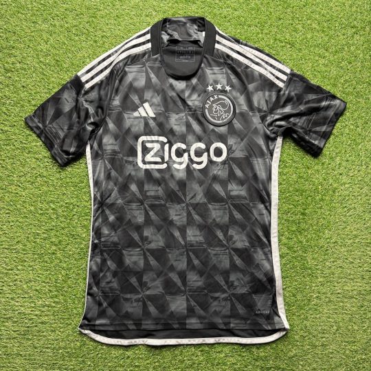 2023/2024 3rd Shirt