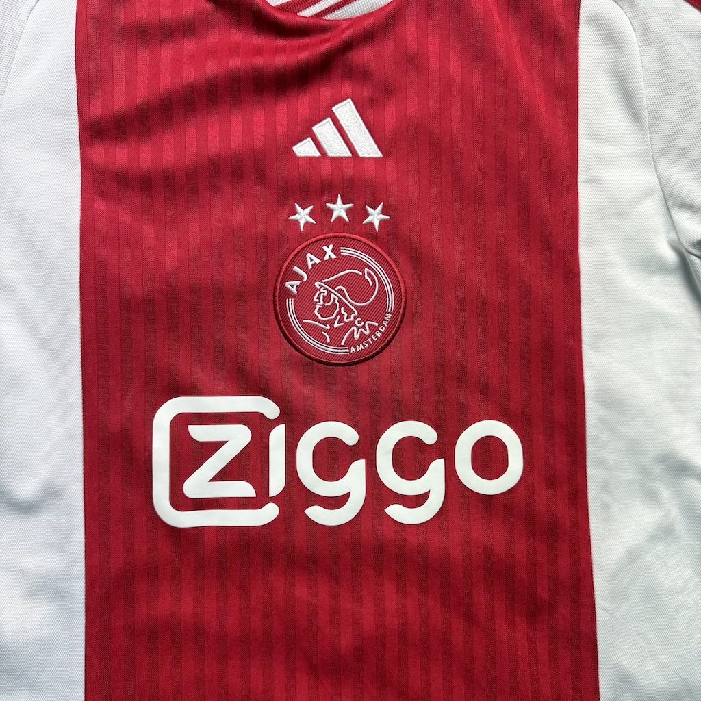 2023/2024 Home - Image 3