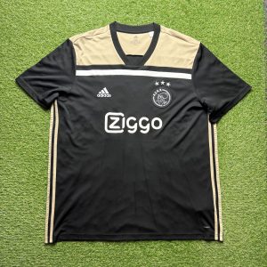2018/2019 Away