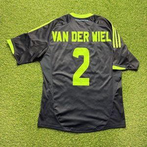 2012/2013 Away #2 VAN DER WIEL