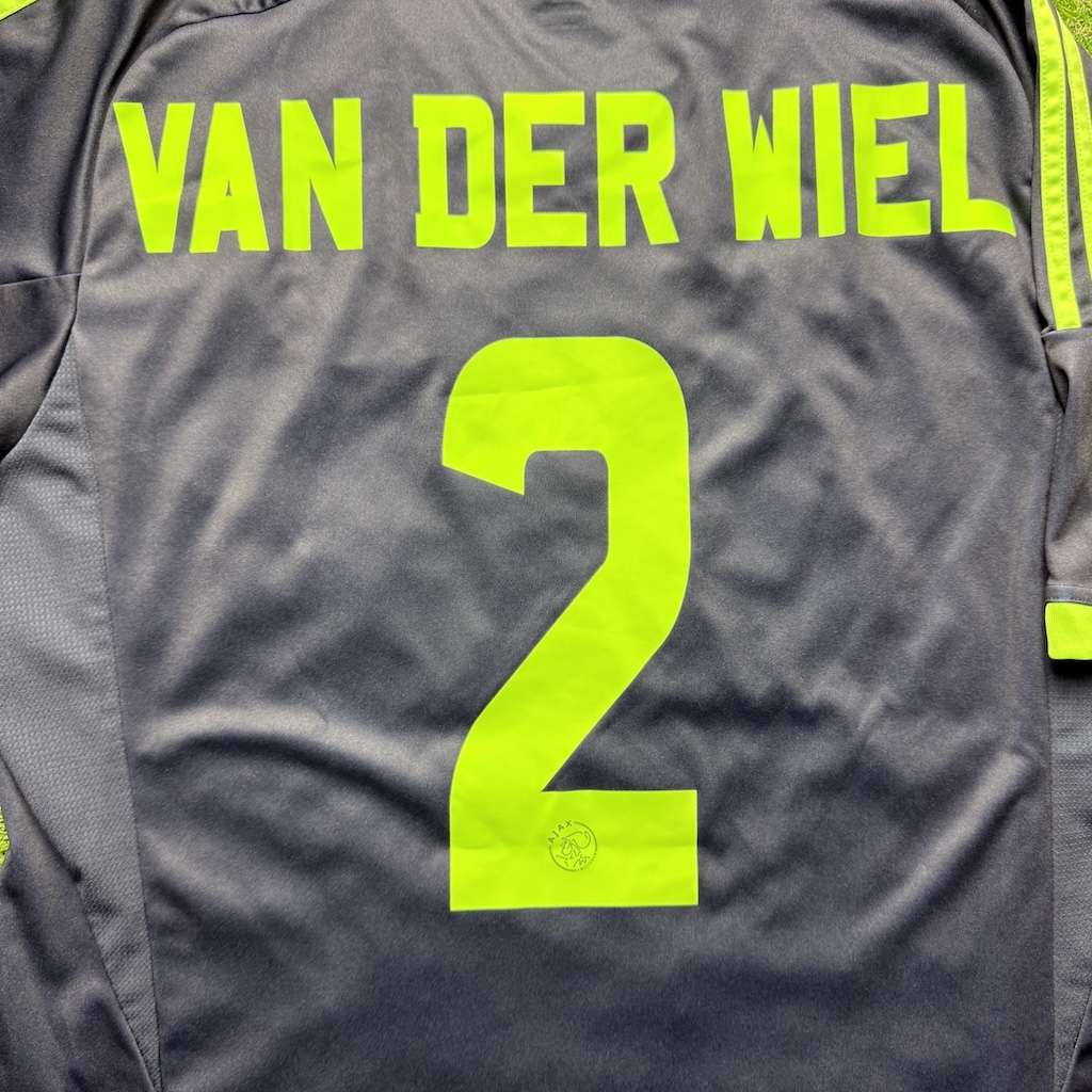 2012/2013 Away #2 VAN DER WIEL - Image 3