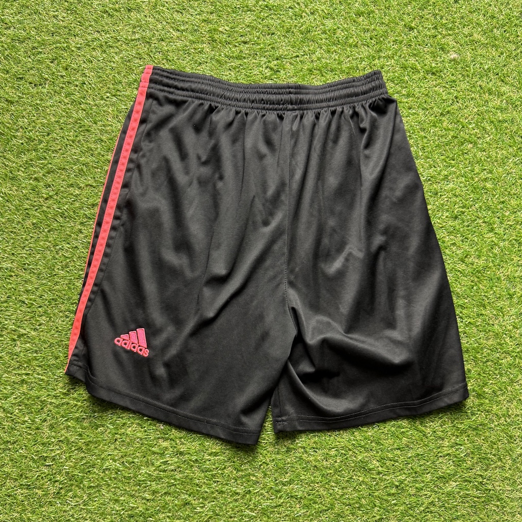 2013/2014 Away Shorts - Image 2
