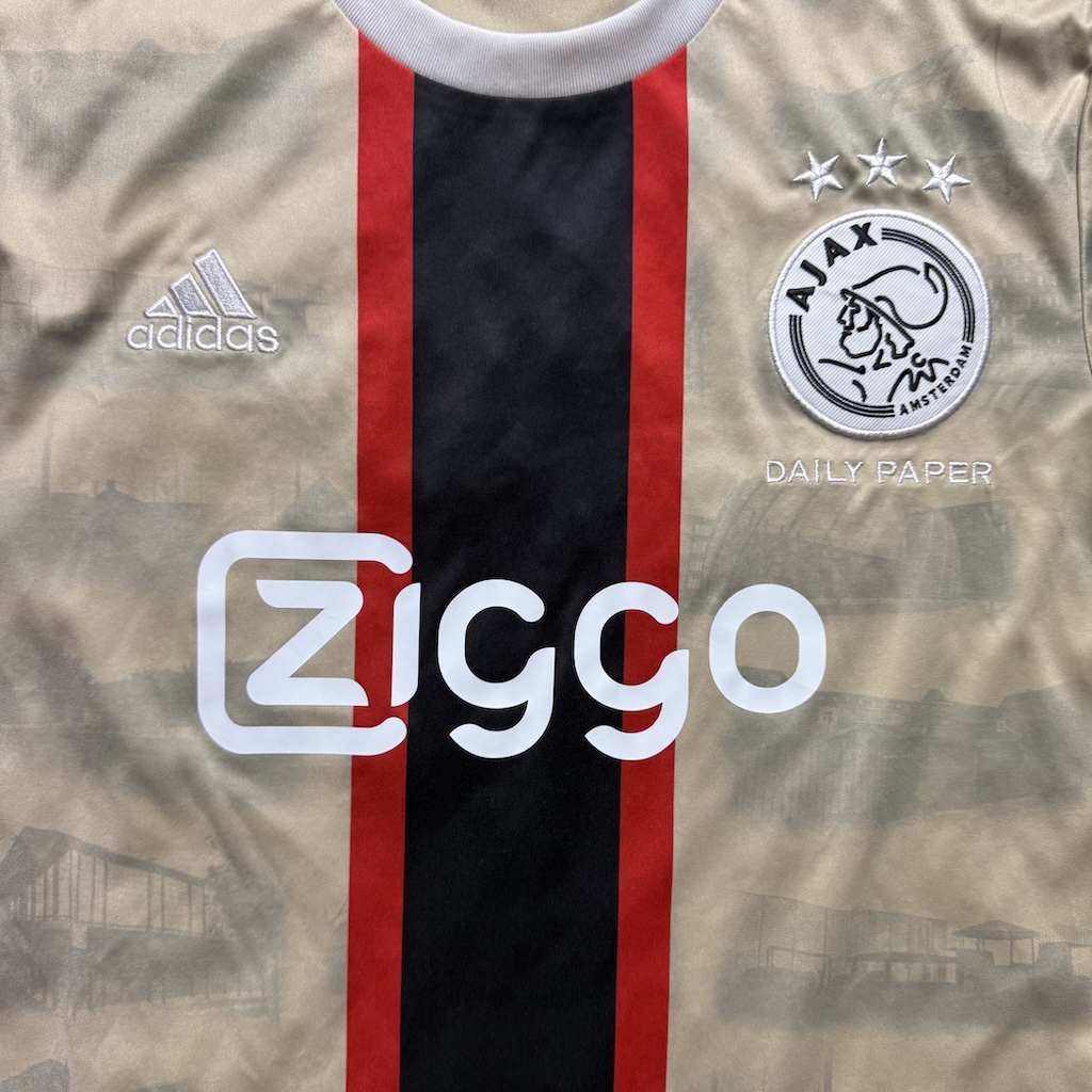 2022/2023 3rd Shirt - Image 3