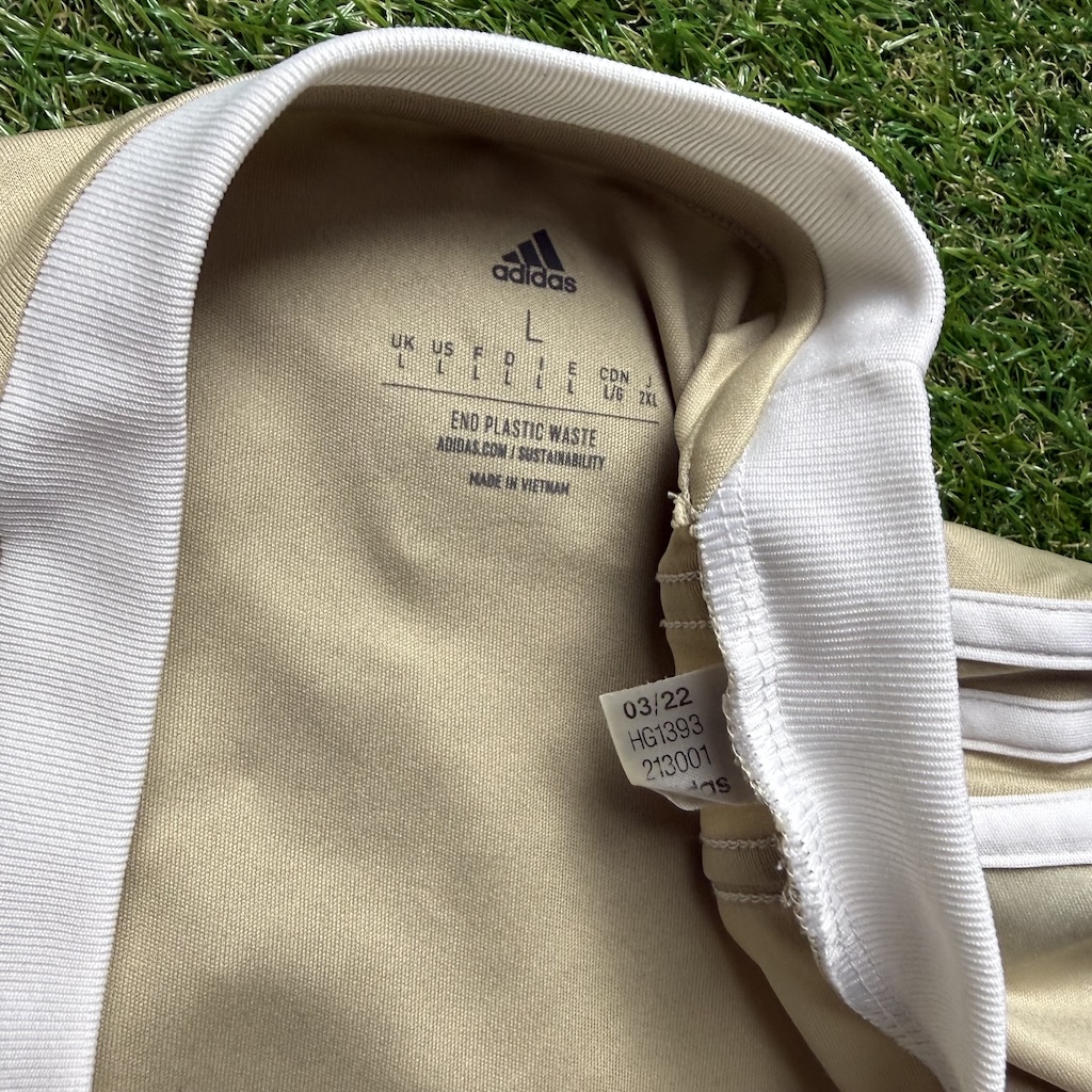 2022/2023 3rd Shirt - Image 4